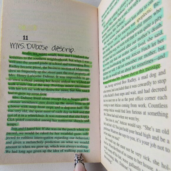 Set Of Two Paperback Books - To Kill a Mockingbird and Darkfever - Picture 8 of 16